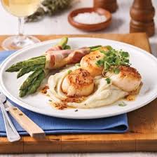 35 Recettes Pour Recevoir Avec Les Fruits De Mer Pratico Pratiques Recipe Seafood Recipes Healthy Snacks Easy Scallop Recipes