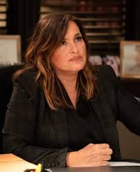 Svu season 13, episode 11: Law Order Svu Season 22 Episode 8 Review The Only Way Out Is Through Tv Fanatic