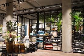 494,905 likes · 1,951 talking about this · 6,907 were here. H M Home