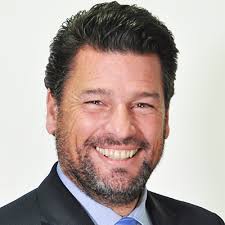 Perry Braun's Instagram, Twitter & Facebook