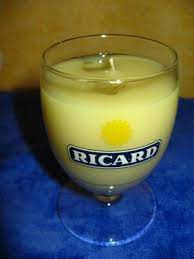 Un petit ricard dans un verre à ballon. Sonnerie Un Petit Ricard Sonnerie Humour Gratuite