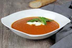 Ihr Mogt Auch Tomatensuppe Nichts Einfacher Als Aus Frischen Tomaten Eine Schmackhaft Intensive Suppe Zu Zaub Tomaten Suppe Tomatensuppe Tomatensuppe Rezept