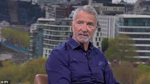 Graeme souness ➤ former footballer (central midfield) ➤ last club: Yf5vbfl7p Vy6m