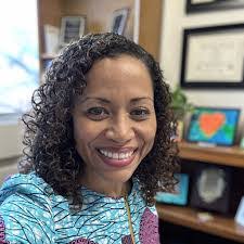 Leonor Adams's Instagram, Twitter & Facebook