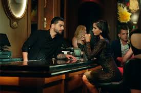 Letra de felices los 4. Quien Es El Cuarto Integrante En La Cancion Felices Los 4 De Maluma