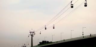 Al in 1957 werd ze gebouwd door oostenrijkse alpenspecialisten om de vidaigneberg en de baneberg met elkaar te. Kabelbaan Van Keulen Alles Over Keulen