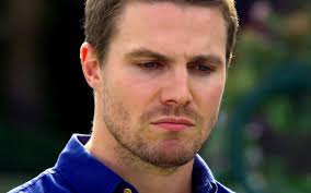 Stephen amell (born may 8, 1981) is a canadian actor. 1pt3pyqicila1m
