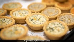 Easy Breakfast Recipe Bread Cups Stuffed With Basil And Mushrooms Is A Must Try Indian Lekhak Desh Ka Lekhak