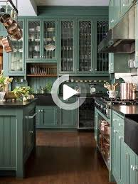 Die Besten Dunkelgrunen Kuchen Wie Immer In 2020 Viktorianische Kuche Bauernhaus Kuche Schrank Kuche