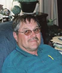 Edward Lind's Instagram, Twitter & Facebook