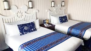 Response from disneyland paris, autre at disney's newport bay club. Newport Bay Hotel Room Tour At Disneyland Paris Resort 2018 Room 6231 Compass Club Level Youtube