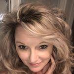 Mandy Deluca's Instagram, Twitter & Facebook