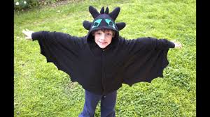 Currently there are 4 how to train your dragon costumes to choose from: Homemade Toothless Costume Youtube
