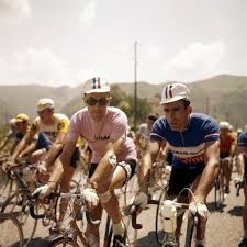 2003 was the first time rcs asked an artist to design the backdrop of the maglia rosa and ugo nespolo. Giro D Italia Jerseys History Of The Maglia Rosa Leader S Jersey Cyclist