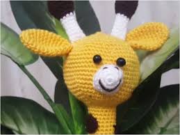 Orgu Oyuncak Sevenler Ve Sevdikleri Ile Paylasanlar Firsat Buldukca Sizlerle Orgu Oyuncak Tariflerini Paylasiyorum Bugun De A Zurafa Bebek Cingiragi Amigurumi