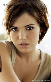 There is no need to ask for the same short hairstyles that … Short Messy Look 15 Sassy Hairstyles Featuring Mandy Moore Short Hair The Trending Hairstyle