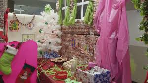 Office cubicle decoration ideas to give your cubicle a little something. The Grinch Theme Office Decoration Competition Youtube