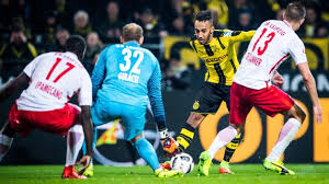 Der bvb (borussia dortmund) trifft auf rb leipzig und hat die chance, einen es ist bezeichnend für diese erste leipziger hälfte. Bundesliga Borussia Dortmund Vs Rb Leipzig Who Wins And Why