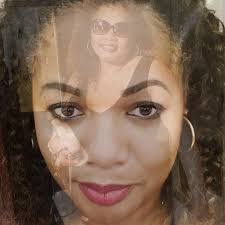 Traci Gibbs's Instagram, Twitter & Facebook