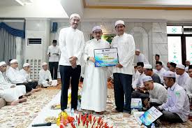 Bupati Banjar Serahkan Hibah 2026 Untuk Penguatan Kelembagaan dan Pembinaan  Keagamaan – Radio Suara Banjar
