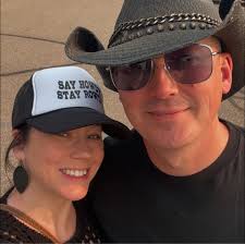 🎉 Warmest welcome to all our new members! 🎉 We're thrilled to have you  join us here at Christmas Cookies and Holiday Baking Recipes! As you settle  in, we encourage you to: *