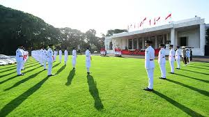 Istana negara juga terletak satu kompleks dengan istana merdeka yang letaknya di bahagian selatan istana ini. Sujqhorjm0fywm