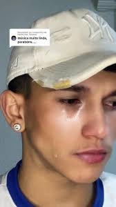 Davi Cantando Música de Política