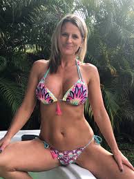 Hot4Teachers Pictures and Videos & similar of @hot4teachers fancentro  profile - EroThots
