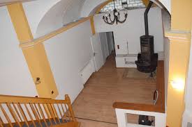 Die 1910 in massiver bauweise erstellte und voll unterkellerte. 3 Zimmer Wohnung Zu Vermieten Juchener Muhle 1 41363 Juchen Neuss Rhein Kreis Mapio Net