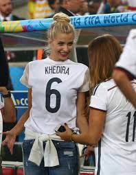 Lena gercke + sami khedira: Lena Gercke Photos Photos Germany V Argentina Football Girlfriend Hot Football Fans Soccer Girl