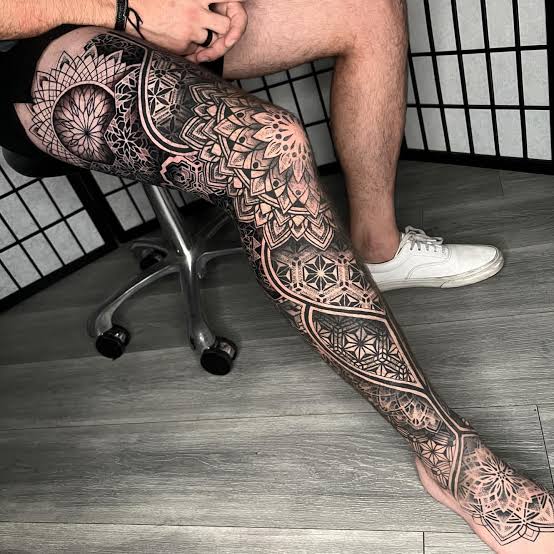 32 Brilliant Leg Tattoos for Men in 2024