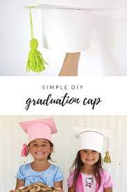 How To Make Your Own Simple Diy Graduation Caps For Kids Complete With Adorable Yarn Tassel Eas Diy Graduation Cap Graduation Diy Kindergarten Graduation Cap