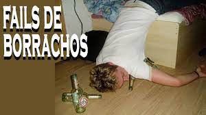 De repente se cae la litera. Fails De Borrachos Del 2021 Youtube