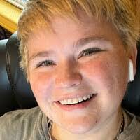 Courtney Gabbard's Instagram, Twitter & Facebook