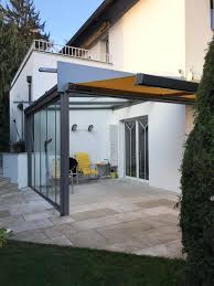 Terrassenuberdachung Mit Schiebeelementen Aluminium Glas Modern Terrassenuberdachung Uberdachung Terrasse Uberdachungen