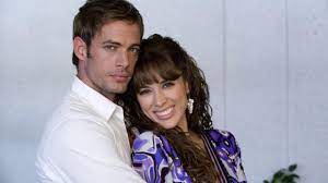 Їquй serб lo que nos hace es un mandato de dios, la expresiуn de su voz en la forma perfecta. Sortilegio Serie Play Series