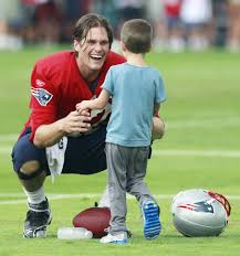 Tom brady says his oldest boy lives about 215 miles way with his mom bridget moynahan. Photo Gallery Tom Brady Plays With His Son Jack At Patriots Training Camp Masslive Com