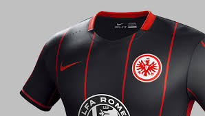 Eintracht frankfurt verstärkt sich zur kommenden saison mit diant ramaj vom 1. Eintracht Frankfurt 15 16 Home Kit Soccerbible