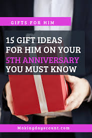 Are you struggling with the toss up between traditional and modern anniversary themes? 5th Year Anniversary Gifts For Him Making Days Count