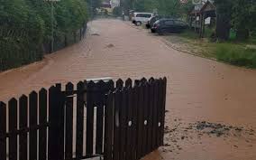 Tuesday through saturday from 11.30 am until 07.30 pm. Unwetter Uberschwemmt Gemeinde Im Kreis Bayreuth So Etwas Habe Ich Noch Nicht Erlebt Bayreuther Tagblatt