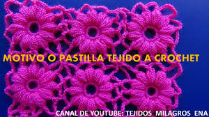 Botones muy prácticos y fáciles y los rulos o gusanitos que realzan cualquier prenda!!! Motivo Tejido A Crochet Flores En Punto Garbanzo Especial Para Blusas Y Ponchos A Crochet Youtube