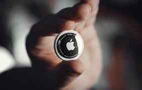 To locate lost items, airtags leverage apple's crowdsourced find my network. Ein Apple Airtag Wurde Erfolgreich Dazu Genutzt Ein Paket Quer Durch Grossbritannien Zu Tracken Notebookcheck Com News