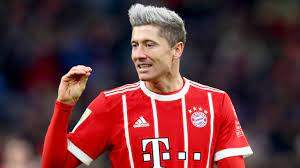 Für seine neue frisur erhielt der pole gemischt bewertungen. Wm 2018 Robert Lewandowski Mit Neuer Frisur Bei Polen Gegen Senegal Eurosport