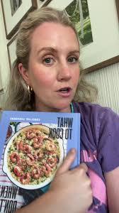 Caroline Chambers's Instagram, Twitter & Facebook