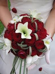 Roses Rouges Et Lys Blancs Bouquet Mariee Rond Bouquet Mariee Bouquet Mariee Rose