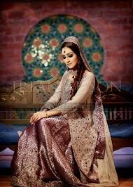 Get Inspired For Unique Simple Bridal Dresses Pakistani In 2020 Pakistani Bridal Dresses Simple Bridal Dresses Bridal Dress 2014