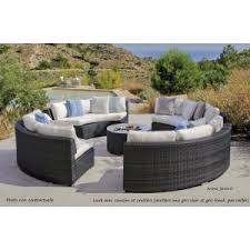 Choisir un salon de jardin. Salon De Jardin Rond Avec Coussins Resine Tressee Salermo Achat