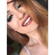 Sara Bosch's Instagram, Twitter & Facebook