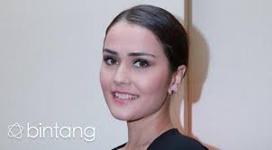 Doni tidak pernah absen menemani sabrina. Angel Karamoy Menghilang Di Surga Yang Ke 2 Showbiz Liputan6 Com