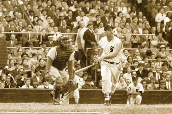 In 1959 Big Klu had hit .391 with 3 homers, 10 RBI in his only World Series appearance Ted Kluszewski made the postseason just once in his 15-year big league career. That